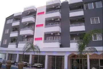 The Palms Hotel Apartments Yermasoyia