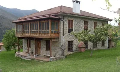 Casa Rural Los Llares