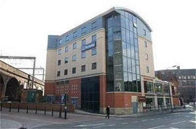 Travelodge Leeds Central