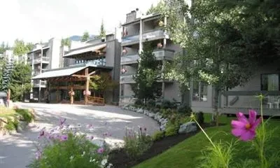 Tantalus Lodge