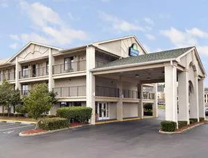 Days Inn & Suites Mobile