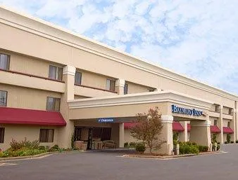 Baymont Inn & Suites Fort Smith