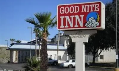 Goodnite Inn & Suites