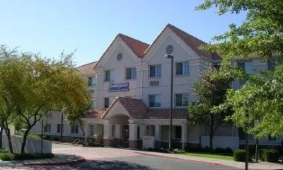 Homestead Studio Suites - Phoenix Airport / Tempe