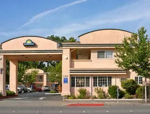 Chico Days Inn