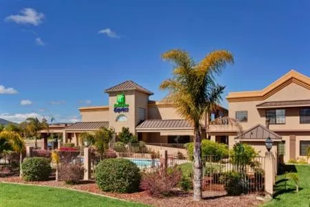 Holiday Inn Express Lompoc