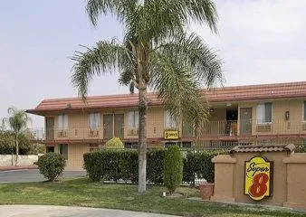 Super 8 Redlands