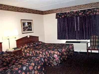 AmericInn Lodge & Suites Beaver Dam