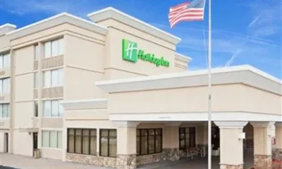 Holiday Inn Hotel & Suites Marlboro