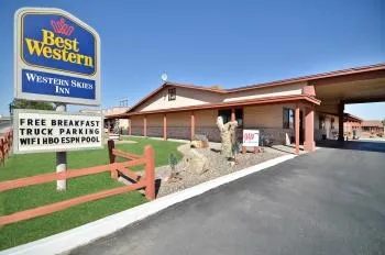 BEST WESTERN Western Skies Inn