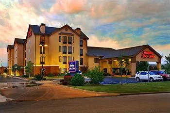 Hampton Inn and Suites Tulsa - Woodland Hills