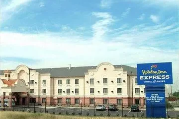 Comfort Inn & Suites Airport-American Way