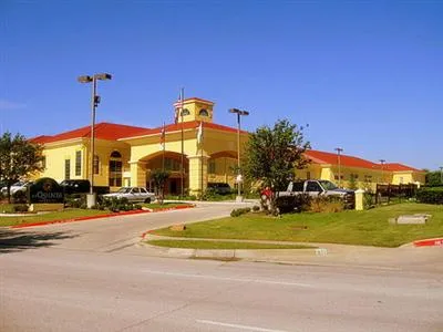 La Quinta Inn & Suites Irving - Las Colinas