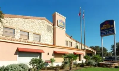 BEST WESTERN NE Mall Inn & Suites Fort Worth