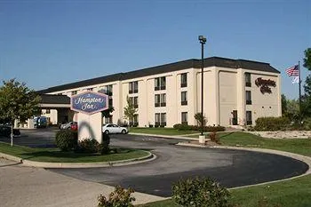 Hampton Inn Milwaukee Airport