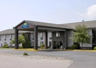 Days Inn and Suites Wausau