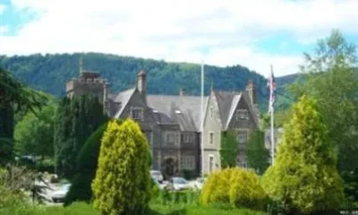 Maenan Abbey Hotel