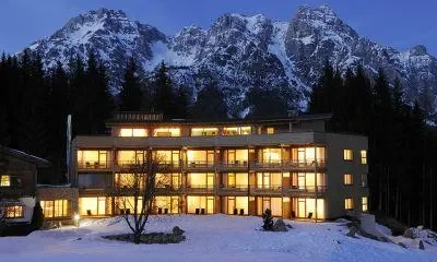 Almhotel Forsthofalm