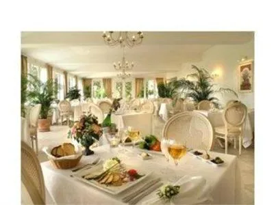 Le Fleuray Hotel Cangey