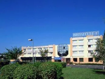 Novotel Orleans Charbonniere