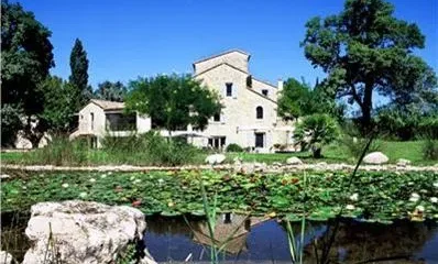 Le Moulin De Valaurie