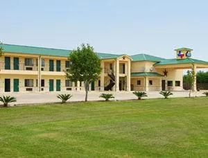 Days Inn & Suites Hankamer