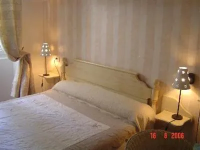 Le Glacier Hotel Orange