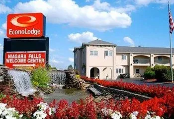 Econo Lodge at the Falls North