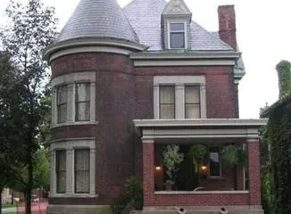 Worthington Mansion Bed & Breakfast