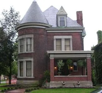 Worthington Mansion Bed & Breakfast