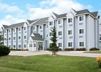 Microtel Inn & Suites Ames