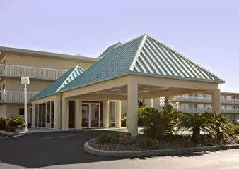 Days Inn Pensacola Beachfront