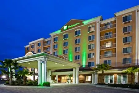 Holiday Inn Hotel & Suites Lake City