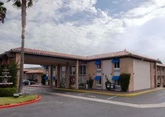 Travelodge Hotel Orange County Airport Santa Ana