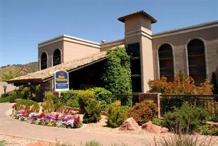 BEST WESTERN PLUS Arroyo Roble Hotel & Creekside Villas