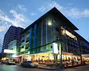 Woraburi Sukhumvit Hotel and Resort