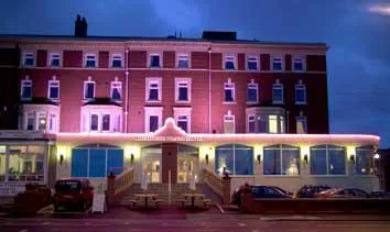 Chequers Plaza Hotel Blackpool