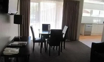 Forrest Hotel and Apartments Canberra