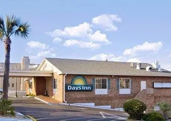 Days Inn - Pensacola Historic Downtown