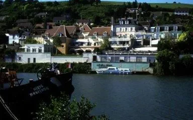 La Cote Saint Jacques Hotel Joigny