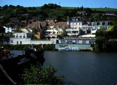 La Cote Saint Jacques Hotel Joigny