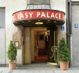 Easy Palace Station Hotel