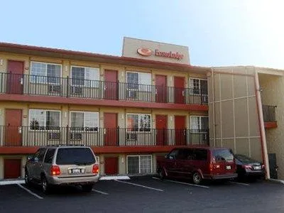 Econo Lodge East Port