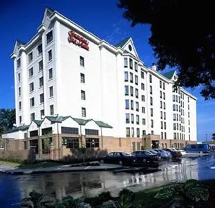 Hampton Inn & Suites Nashville - Vanderbilt - Elliston Place