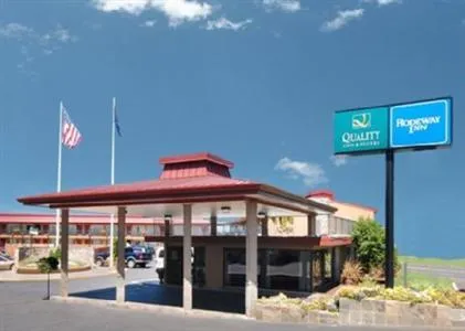 Quality Inn & Suites Airport Convention Center