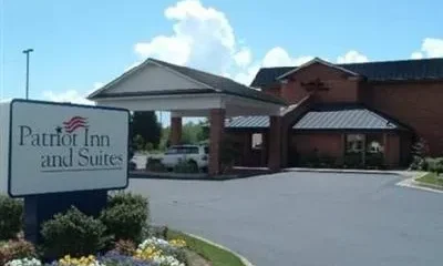 Patriot Inn & Suites