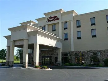 Hampton Inn & Suites Addison