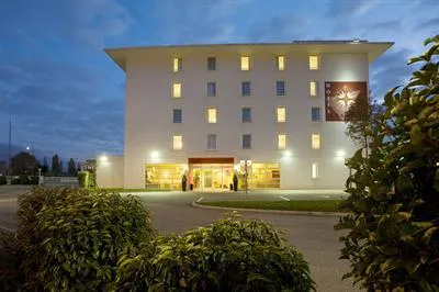 Hotel Grand Est Meyzieu