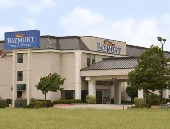 Baymont Inn & Suites Fort Worth North