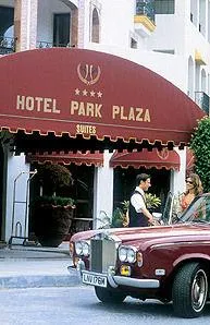 Park Plaza Suites